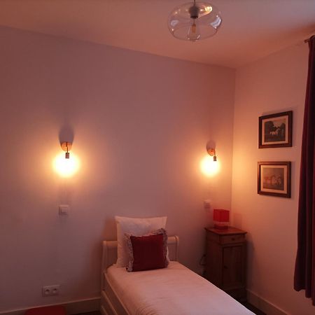 Le Relais Des Roses- Chambres D'Hotes Vatan 외부 사진