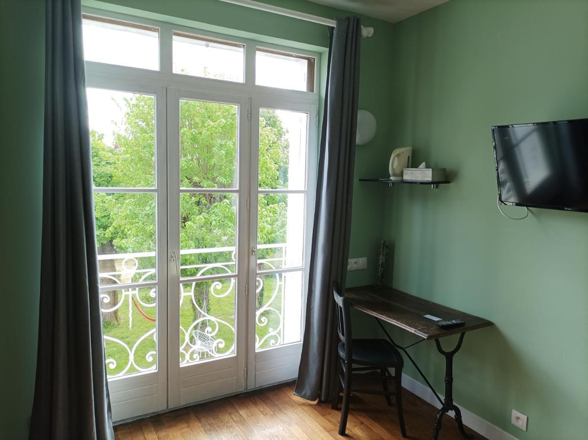 Le Relais Des Roses- Chambres D'Hotes Vatan 외부 사진