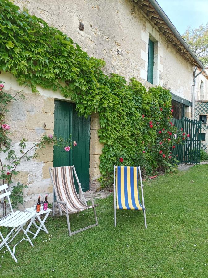 Le Relais Des Roses- Chambres D'Hotes Vatan 외부 사진