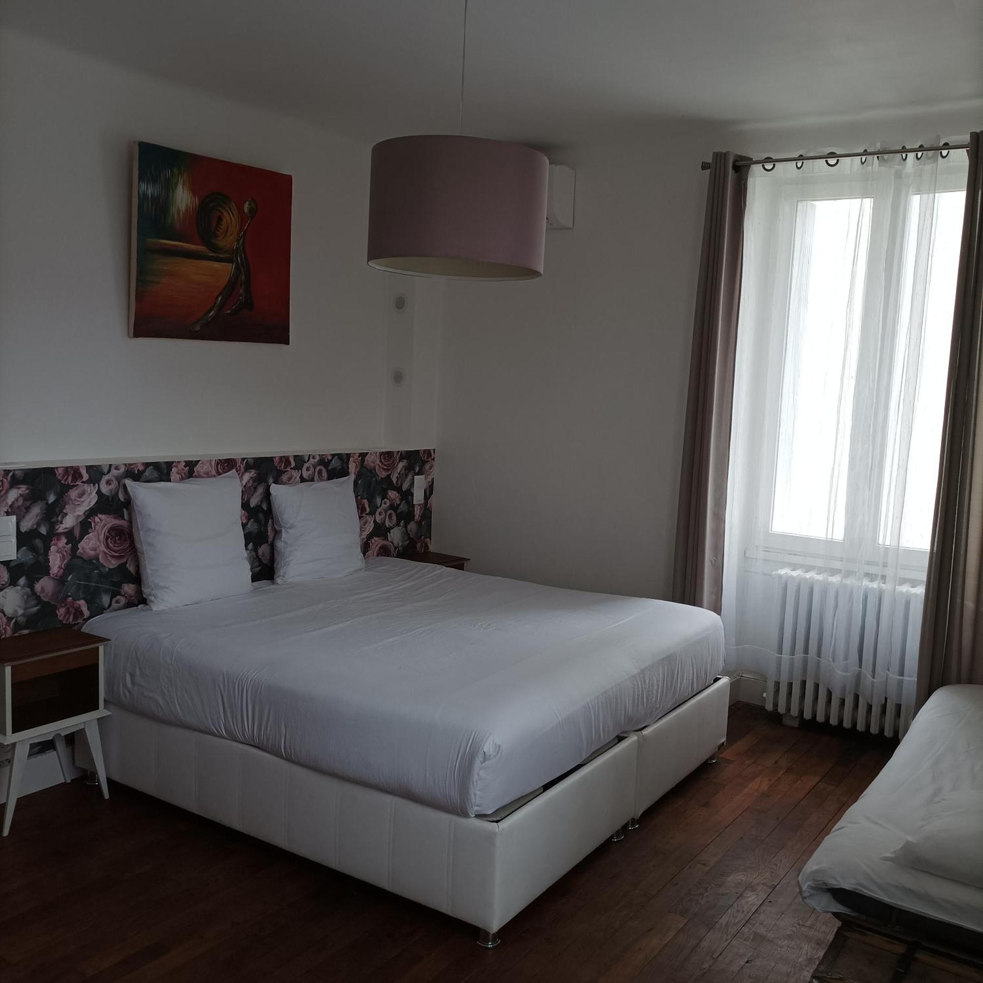 Le Relais Des Roses- Chambres D'Hotes Vatan 외부 사진